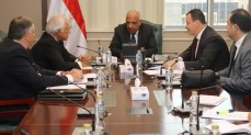 وزير الكهرباء والطاقة المتجددة يلتقي رئيس مجموعة "كوبولوزيس اليونانية" لبحث مستجدات تنفيذ مشروع الربط الكهربائي بين مصر واليونان