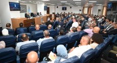 الوزير يوجه بدراسة إقامة منطقة صناعية لنشاط الدباغة 