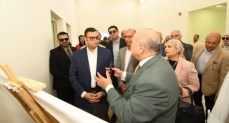 وزير الإسكان يفتتح المركز الثقافي