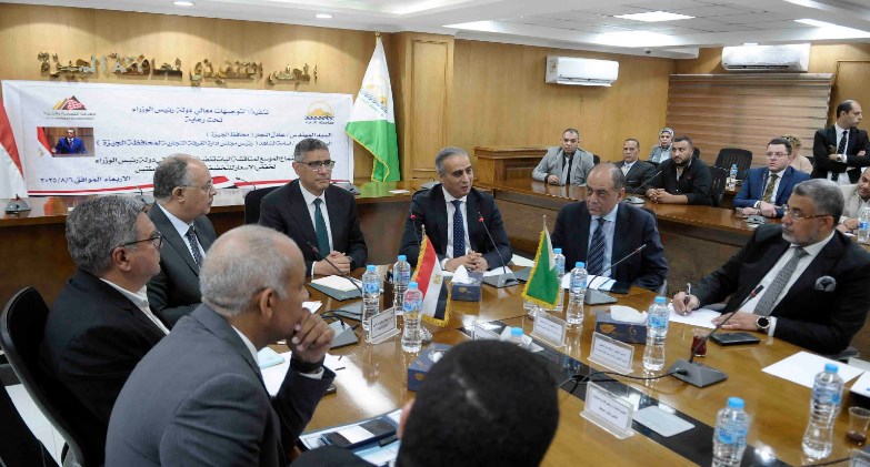 محافظ الجيزة: إجراءات تنفيذية وتخفيضات واضحة لتخفيف العبء عن المواطنين