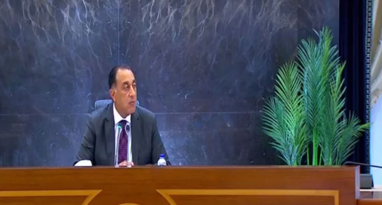 رئيس الوزراء، خلال المؤتمر الصحفى