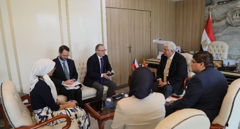 عاشور : المؤسسات التعليمية تتمتع بخبرة في برامج الشراكة الأكاديمية 