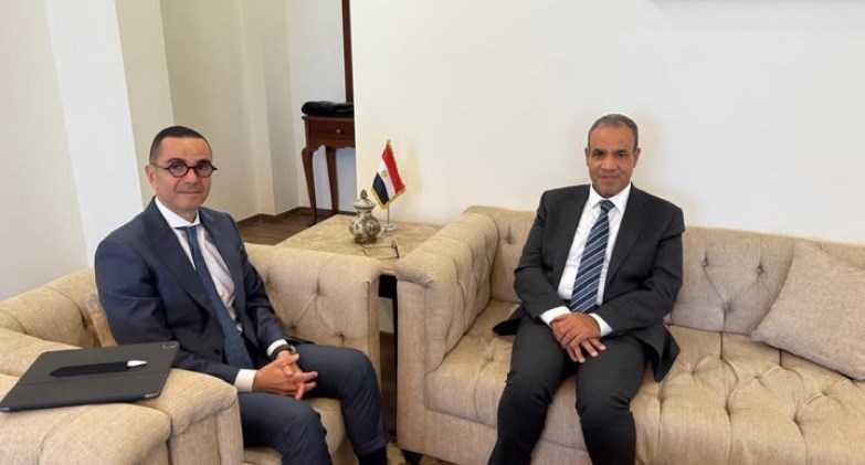 وزير الخارجية والهجرة يلتقي وزير الاستثمار والتجارة الخارجية