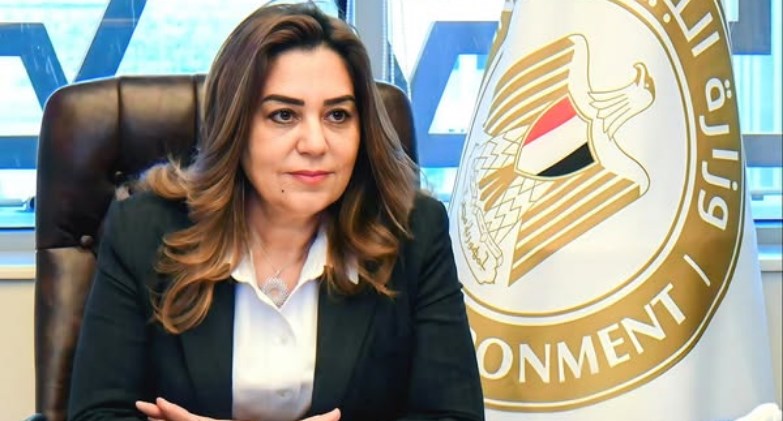  الدكتورة منال عوض 