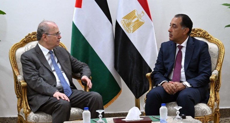  الدكتور مصطفى مدبولي، رئيس مجلس الوزراء، مساء اليوم؛ الدكتور محمد مصطفى، رئيس وزراء دولة فلسطين الشقيقة،