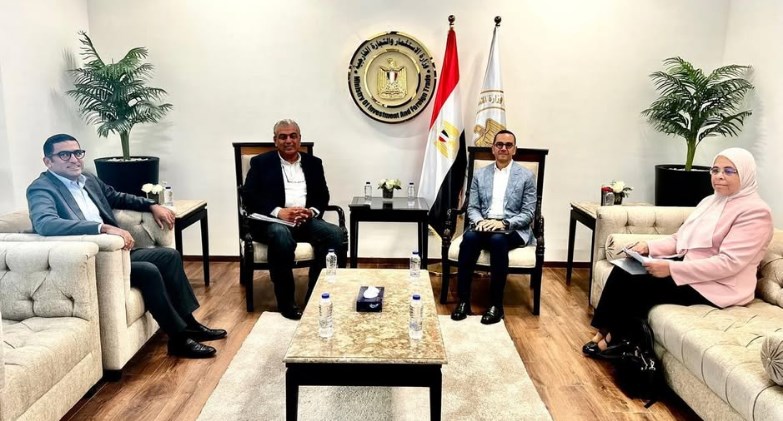  وزير الاستثمار يلتقي عددًا من أعضاء المجلس التصديري للتشييد والبناء