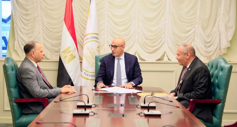 عبد اللطيف يعتمد نتيجة امتحانات الدور الثاني لشهادة الثانوية العامة