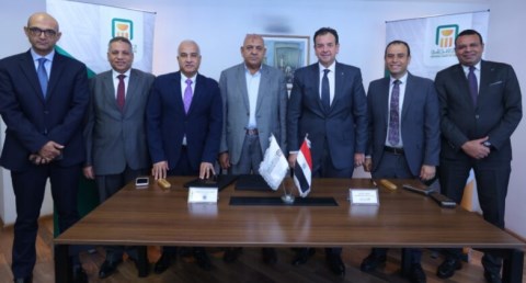 تعاون بين البنك الأهلي المصري وأجروفود لتمويل المزارعين والمشروعات الصغيرة والمتوسطة بالقطاع
