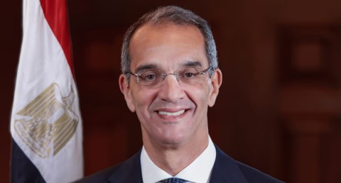 الدكتور عمرو طلعت وزير الاتصالات وتكنولوجيا المعلومات