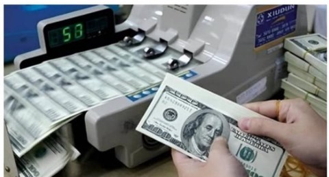 ضبط قضايا إتجار بالنقد الأجنبي