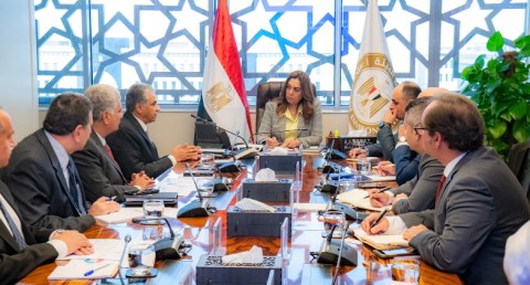 وزيرة البيئة تبحث مع سيداري التعاون في تنفيذ مشروعات البيئة والمناخ
