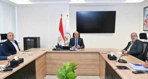 وزير الموارد المائية والري