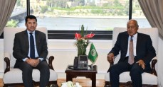 وزير الشباب والرياضة المصري يلتقي الأمين العام لجامعة الدول العربية دعماً للعمل العربي المشترك