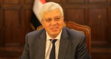  الدكتور أيمن عاشور