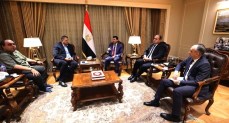 وزير الرياضة يتابع استعدادات بطولة العالم للأندية لكرة اليد