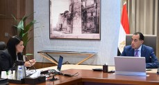 رئيس الوزراء يستعرض مع وزيرة التخطيط جهود حوكمة الاستثمارات العامة في العام المالي 2024 – 2025