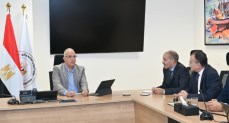 وزير الري يلتقي الرئيس التنفيذي لوكالة الفضاء المصرية لبحث مجالات التعاون