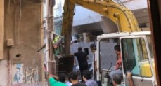 ارتفاع ضحايا حادث انهيار مصنع المحلة لـ 10 وفيات و30 مصابا