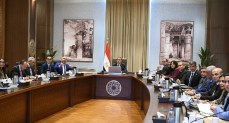 رئيس الوزراء: تنفيذ 67% من الخط الأول لشبكة القطار الكهربائي السريع  