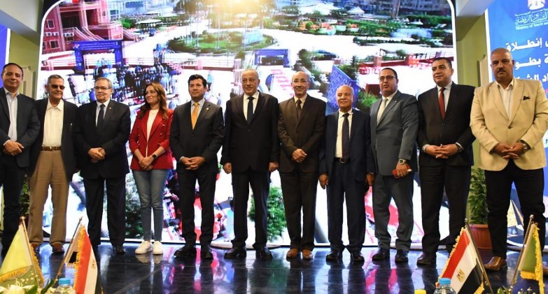 وزير الشباب والرياضة يطلق شعلة بطولة أولمبياد الشركات رقم 58