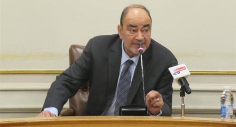 محمد إسماعيل عبده رئيس شعبة المستلزمات الطبية بالغرفة التجارية بالقاهرة