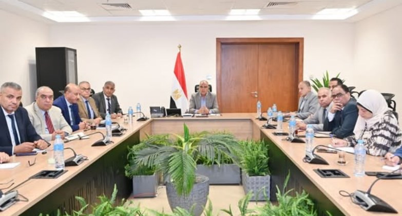وزير الموارد المائية والرى 