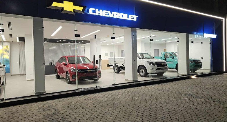 البرماوي موزعًا معتمدًا لعلامتي opelوشيفرولية بأحدث صالات عرض 
