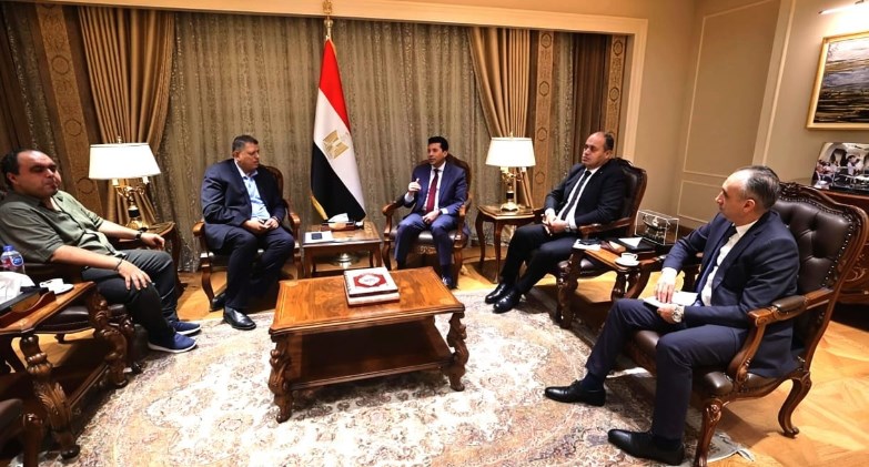 وزير الرياضة يتابع استعدادات بطولة العالم للأندية لكرة اليد