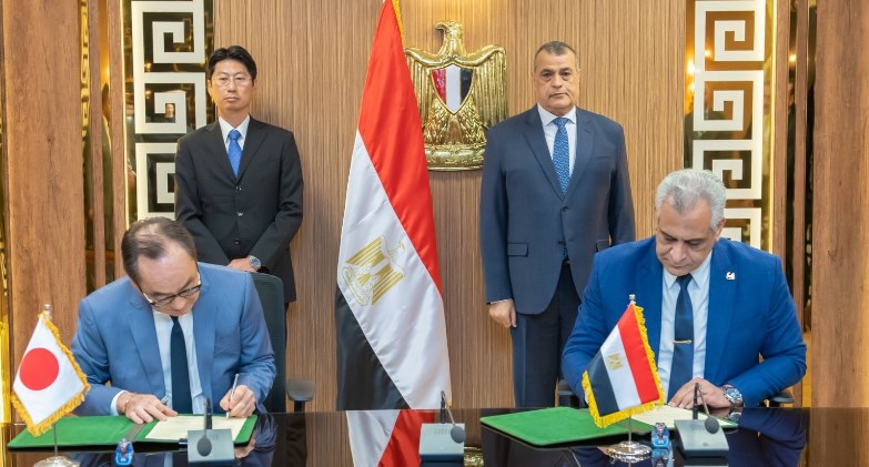 إتفاق مصري - ياباني لتصنيع محطات إنتاج المياه من الهواء     