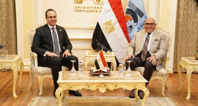 رئيس هيئة الرعاية الصحية يلتقي رئيس الهيئة العربية للتصنيع 