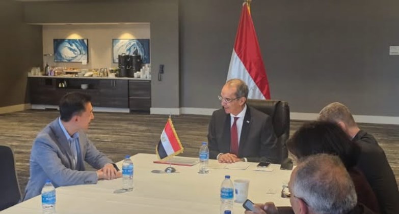 الدكتور عمرو طلعت وزير الاتصالات وتكنولوجيا