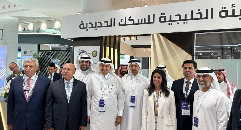    وزير الصناعة يشارك في افتتاح المعرض والمؤتمر العالمي للسكك الحديدية