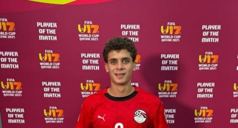 الأهلي يوافق على رحيل حمزة عبد الكريم إلى برشلونة بشروط مُحسّنة