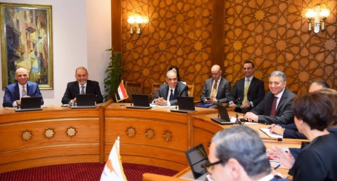 مشاورات سياسية لوزراء خارجية مصر واليونان وقبرص في إطار آلية التعاون