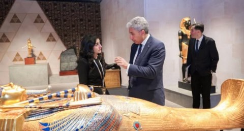 وزير السياحة يعقد لقاءً مع الأمين العام لمنظمة الأمم المتحدة 