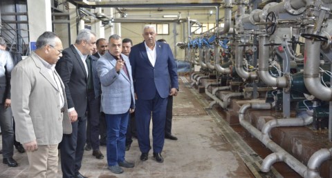 وزير الدولة للإنتاج الحربي يتابع سير العملية الإنتاجية بشركة أبو زعبل للكيماويات المتخصصة (مصنع 18 الحربي)