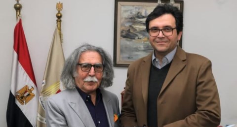  الفنان التشكيلي العراقي رضا العزاوي