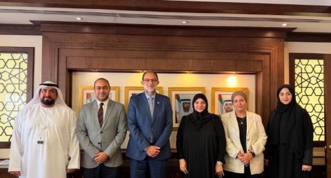 جلفود ... رئيس هيئة سلامة الغذاء يلتقي قيادات بلدية دبي لتبادل الخبرات