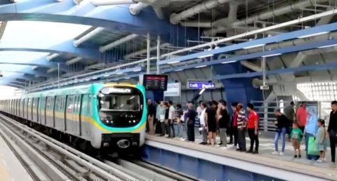 مترو الأنفاق والقطار الكهربائى