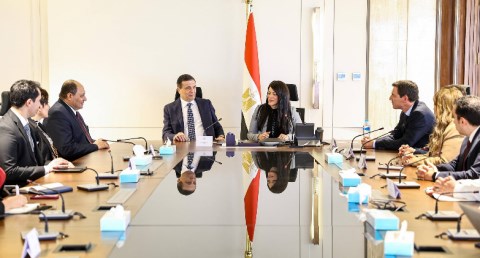 التخطيط توقّع مذكرة تفاهم مع شركة شنايدر إلكتريك لتعزيز الأمن الغذائي 