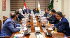 وزيرة التنمية المحلية تبحث مع رئيس الجهاز المركزي للتنظيم والإدارة تحديث الهياكل التنظيمية