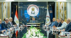 وزير الإنتاج الحربي يناقش الخطط المستقبلية لشركات الوزارة