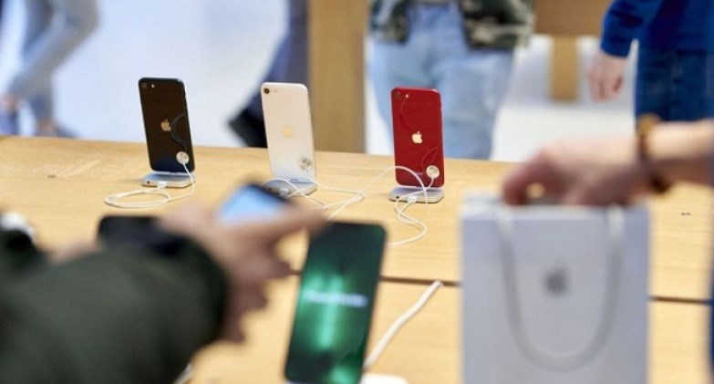 انتهاء فترة الإعفاء الاستثنائى لأجهزة الهاتف المحمول الواردة من الخارج