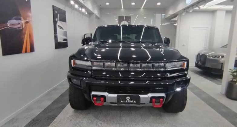 إطلاق ALIEN-Z OUTLET أول معرض متكامل للسيارات الكهربائية في مصر