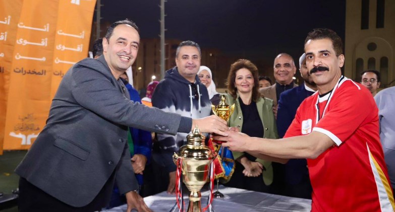 مدير صندوق مكافحة الإدمان يشارك المتعافين وأسرهم احتفالات رأس السنة