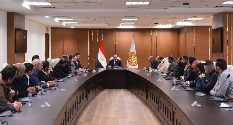 وزير العمل يناقش التحديات التي طرحها أصحاب شركات إلحاق العمالة بالخارج