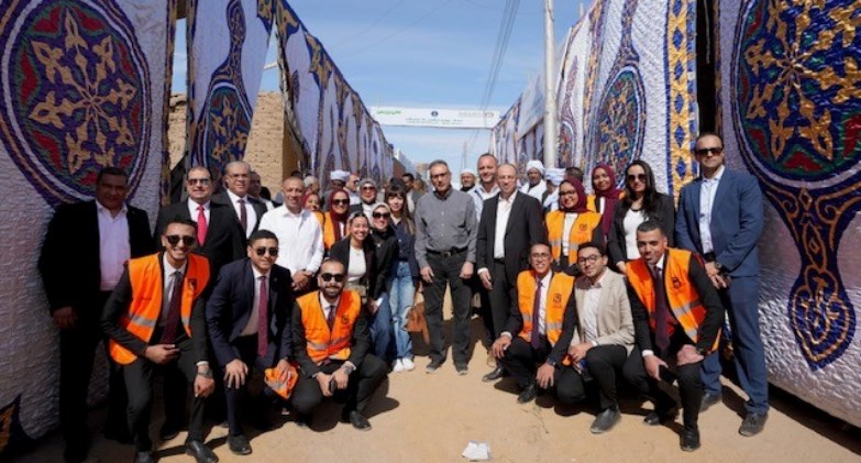 البنك الأهلي المصري يُسلم وحدات سكنية ومشروعات صغيرة للمستفيدين بمحافظة أسوان