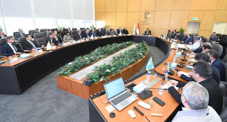 وزير الإسكان يتابع مستجدات منطقة الأعمال المركزية بالعاصمة الجديدة