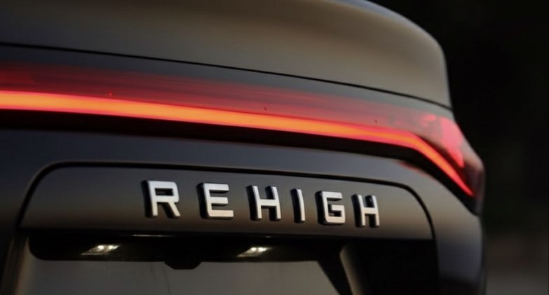 سالمان أوتو أقدم وكيل سيارات كهربائية في مصر