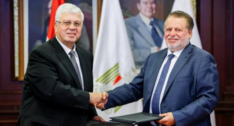  مبادرة لدعم الطلاب المتميزين بالجامعات المصرية